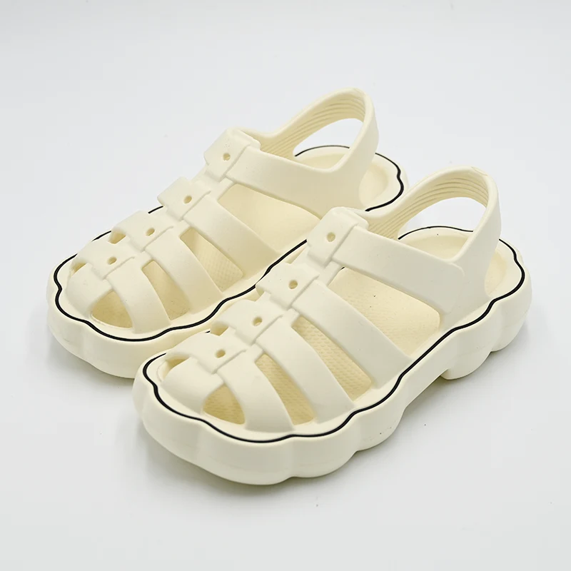 Неліктен римдік шәркейлер аяқ киім тренді бола бастайды? Барлығы айтады?